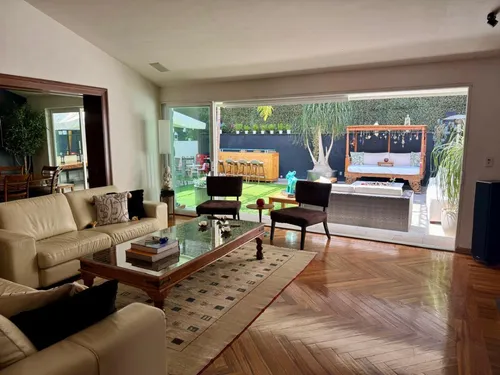 Residencia En Real De Las Lomas