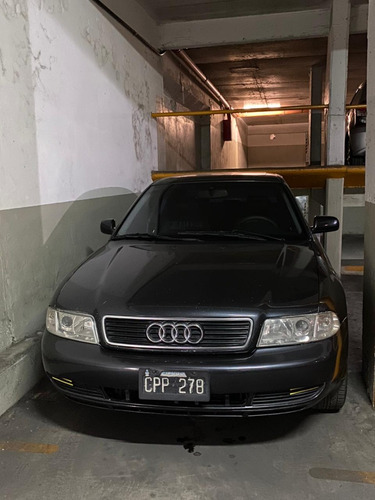 Audi A4 2.4 V6 Tiptronic