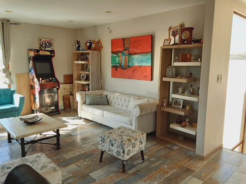 Casa De Lujo, Condominio Santa Teresita De Lisieux
