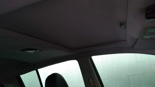 Imagem 2 de 10 de Nissan Tiida 2011 1.8 Sl Flex Aut. 5p