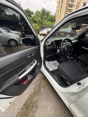 Suzuki Swift 1.2 Hybrid 2Wd