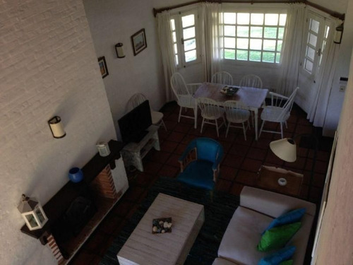 Casa En Venta De 4 Dormitorios En Playa Mansa