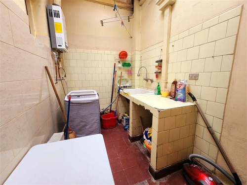 Casa En Venta De 5 Dormitorios En Ñuñoa