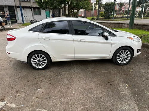 Ford Fiesta 1.6 Titanium Mt