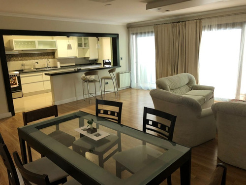 Venta De Departamento  4 Ambientes  En Edificio village la tour Plaza Mitre Piso De Categoria de 4 Ambientes al Frente Con Balcon De Amplias Dimensiones con Vista Panoramica A Plaza Mitre