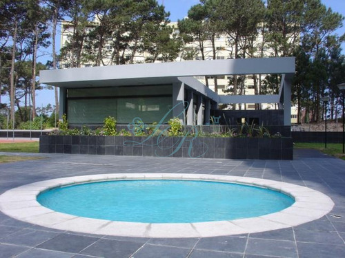 Apartamento En Roosevelt - Punta Del Este- Ref: 205