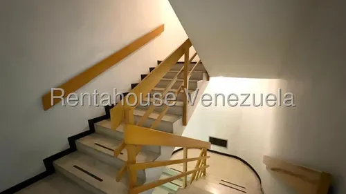 Las Acacias Mls# 25-12440 Wm