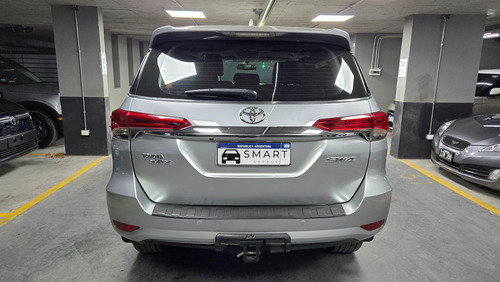 Toyota Hilux SW4 2.8 Srx 177cv 4x4 7as
