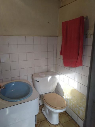 Estupenda Casona De 6 Dorm. 295 Mts, Metro Rondizzoni