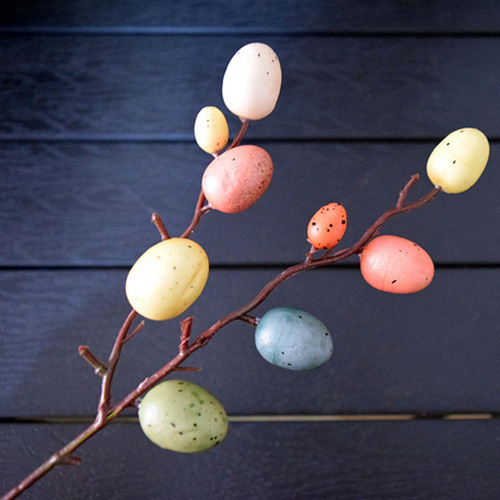 Guirnalda De Margaritas De Conejo De Pascua Para La Fiesta