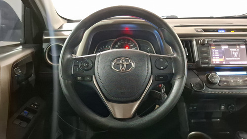 Toyota RAV4 2.5 XLE AWD AT