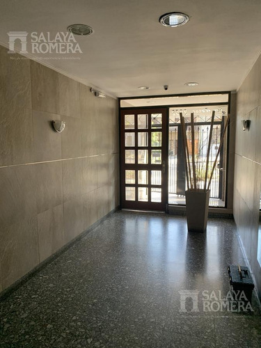 Imagen 4 de 12 de Departamento De 2 Amb En Flores!