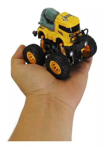 Testei um Carrinho com Tração 4x4 que ESCALA TUDO!!!! 