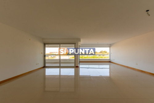 Imagen 23 de 24 de Apartamento A La Venta En Playa Brava