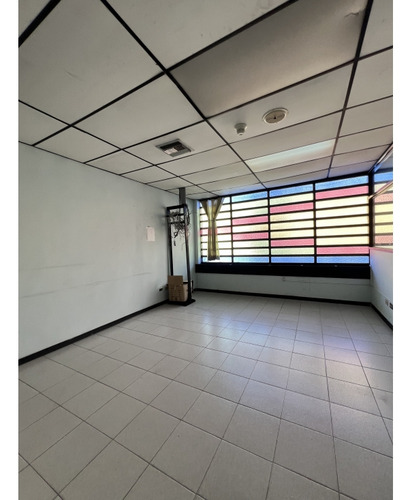Galpón En Venta En Guaicay (las Minas De Baruta) 3499 Mts2