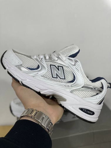 Tenis New Balance 530 Mujer Blanco Y Plata Blanco Lisa 24.5
