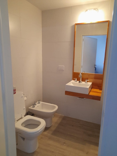Hermoso Monoambiente A Estrenar, Hasta 4 Huespedes. Temporario. Caballito. Dueño. Cerca Del Hospital Durand, Hospital De Oncologia Marie Curie Y Hospital Italiano. Cercano A Parque Centenario.