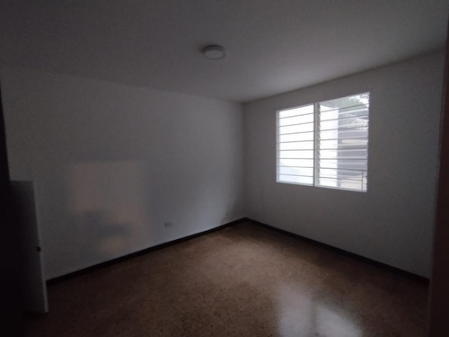 Casa En Arriendo En Pampalinda. Cod A10821