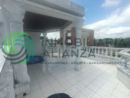 Casa En Arriendo En El Recreo. Cod A17036