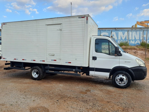 Imagem 3 de 14 de Iveco Daily 70c17