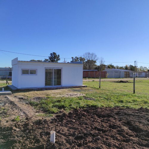 Casa En Cañuelas. Maximo Paz.