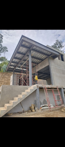 Estructuras Metálicas