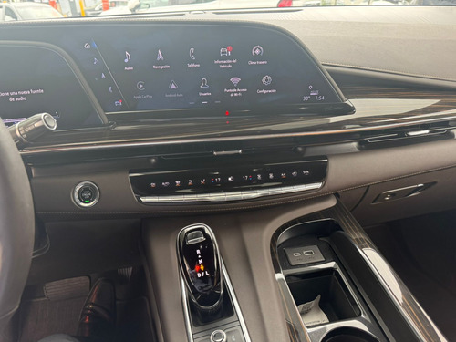 Cadillac Escalade Esv (larga) 2023