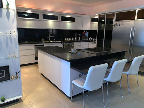 Venta Moderno Pent House En Resd. Jacaranda En La Trigaleña Alta - Wc