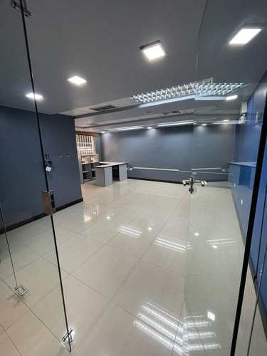 Cliente Alquiler De Galpón En Guacara (sc)