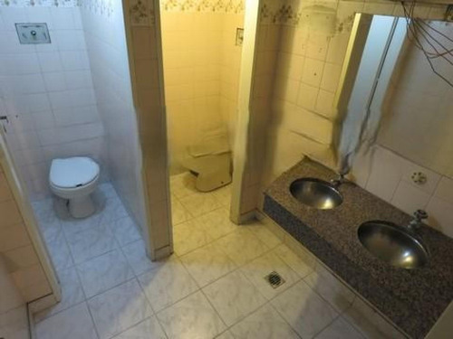 Local En Venta - 3 Baños - Depósito - 236mts2 - Microcentro