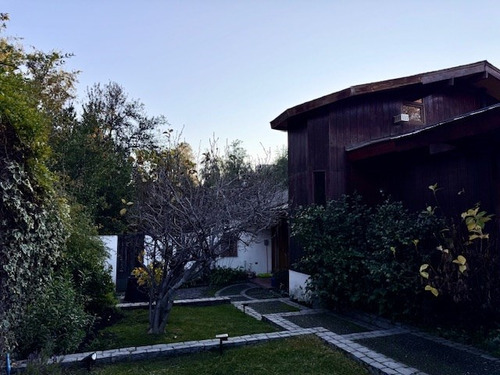 Gran Terreno Con Cómoda Casa. Del Maillin. Colegio Mayflower