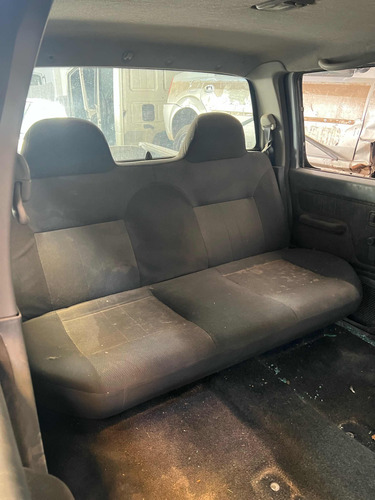 Nissan Frontier 4x2 Xe 2.8 Td C/d 2005