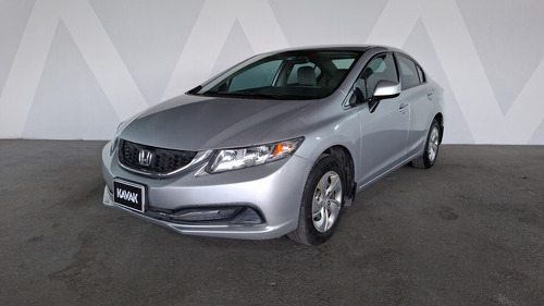 Honda Civic 1.8 LX MT 4DRS