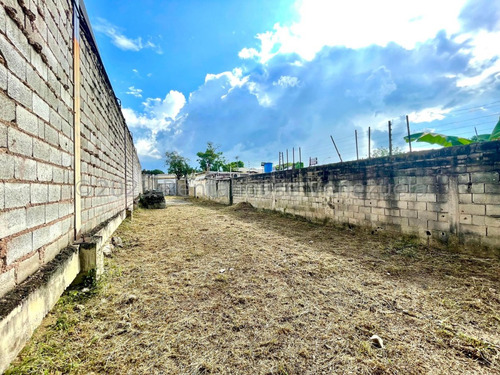 Terreno En Venta En Zona Centro De Maracay San AgustÃn Totalmente Plano Con Tanque De Agua Listo Para Firmar Nela 24-9406