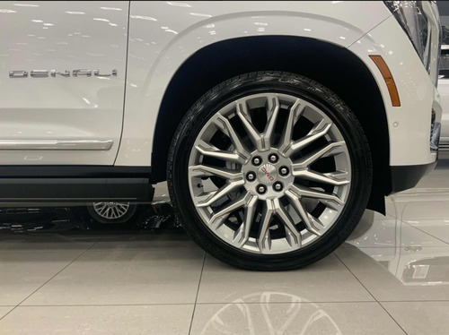 GMC Yukon YUKON 6.2 Denali