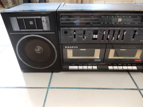 Sanyo C35 Boombox Radio Grabadora Doblle Cassettera Japones Negro (Usado)