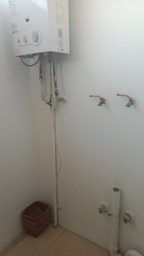 Departamento Remodelado Con Hermosas Áreas Verdes