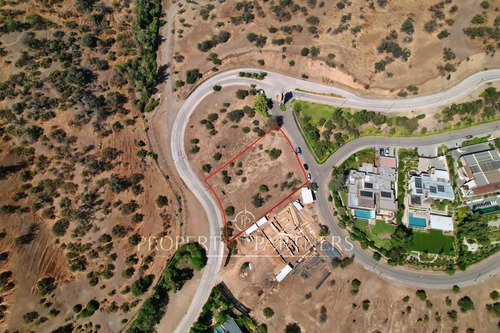 Excelente Terreno Con Proyecto De Arquitectura, Va...