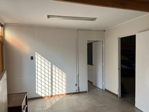 Bodega Caupolicán / Lautaro, A 1,8 Km Américo Vespucio