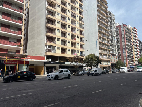 Zona Centro. Departamento 1 Amb. Ideal Para Renta.
