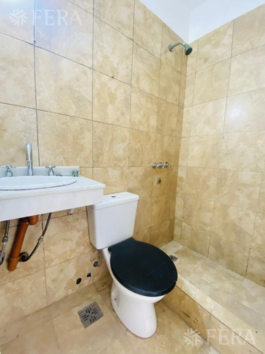 Imagen 5 de 6 de Venta De Departamento De 1 Ambiente Divisible Con Patio En Sarandi (30020)