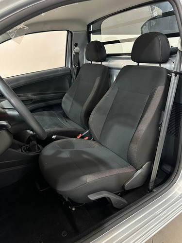 Volkswagen Saveiro 1.6 Robust Cab. Simples 16v Total Flex 2p