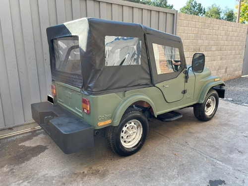 Imagen 7 de 9 de Jeep Ika