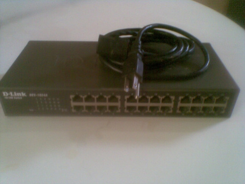 Imagen 1 de 2 de Switch D-link Des-1024a