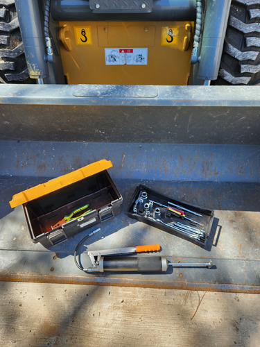 Minicargador Lonking Cdm312