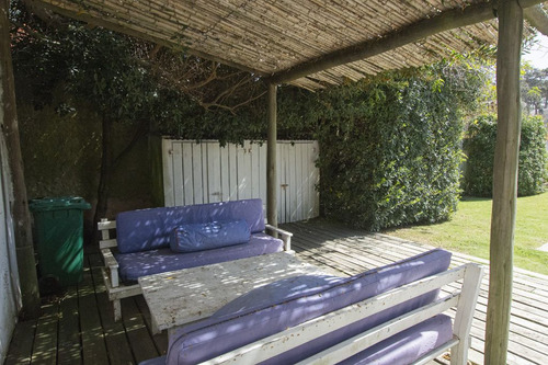 Casa En Venta De 3 Dormitorios En Montoya (ref: Est-387)
