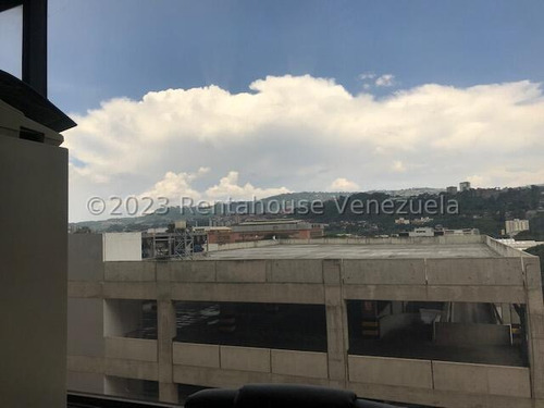 Se Vende Oficina En Los Cortijos Mls #24-7012