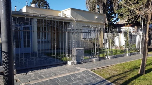Imagen 1 de 14 de Casa En Venta En Hurlingham