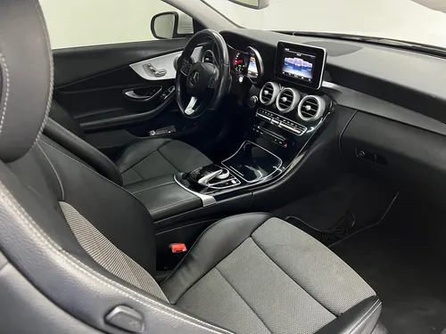 Mercedes-Benz Clase C 2.0 Amg