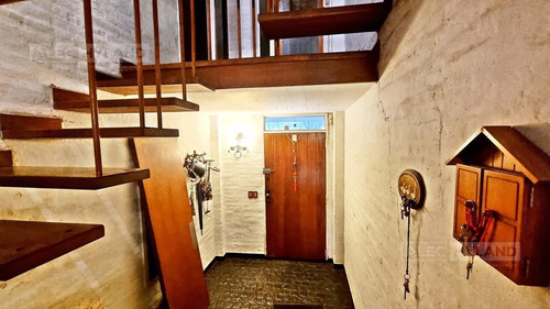 Imagen 4 de 16 de Casa Con Pileta Para Reciclar En Venta En Barrio Parque Aguirre, Acassuso, San Isidro